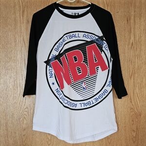 Men's NBA 3/4 Sleeve tee, Size L
